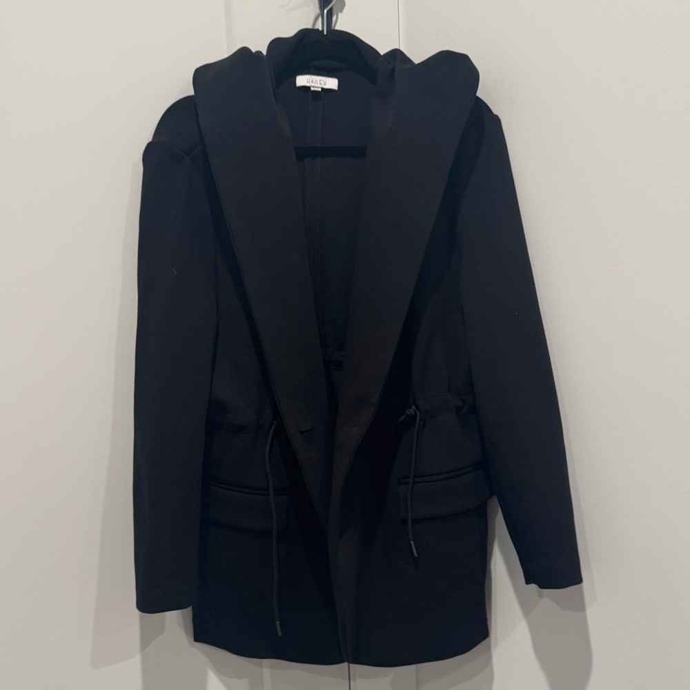 Hooded jacket